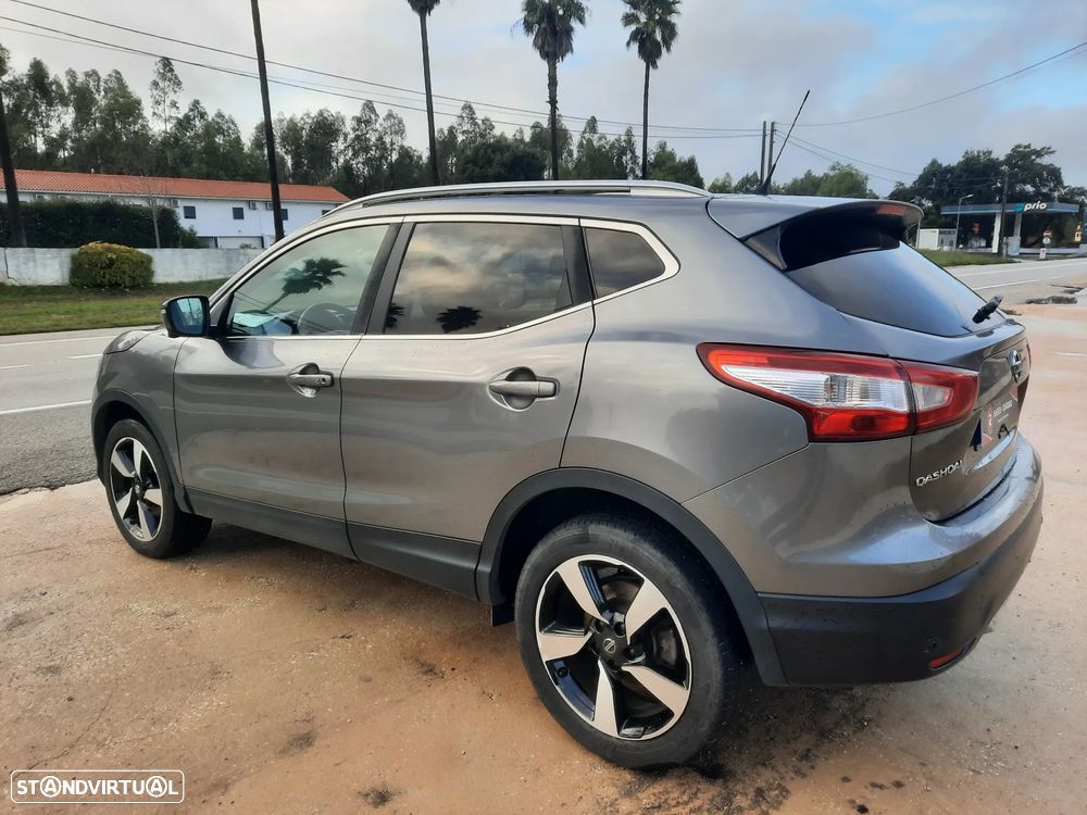 Nissan Qashqai 1.5 dCi N-Connecta 18 - 16