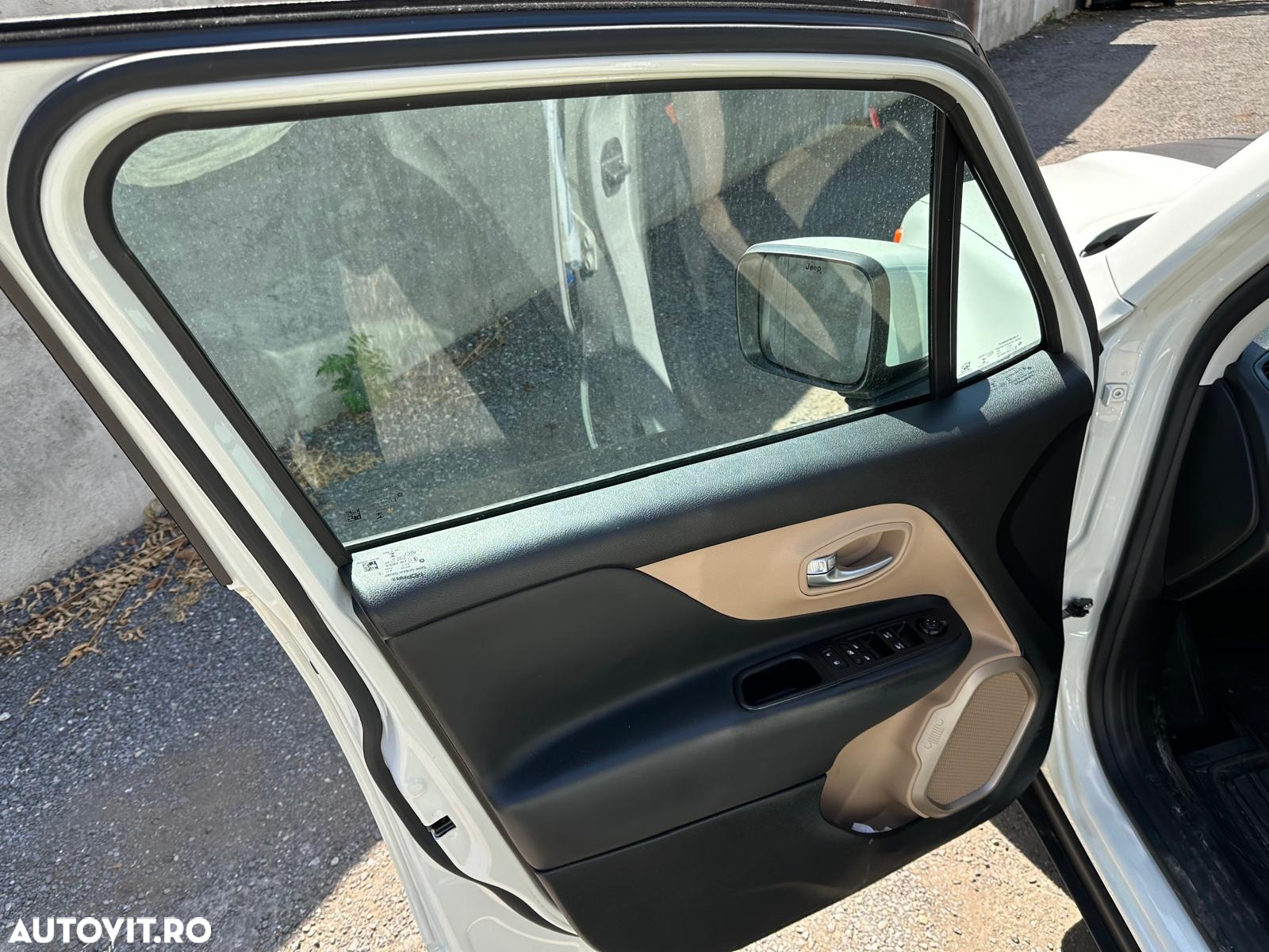 Jeep Renegade 2.0 M-Jet 4x4 AT 75th Anniversary - 14
