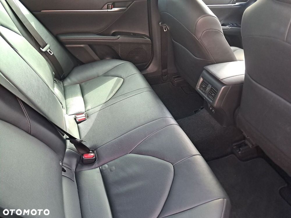 Toyota Camry 2.5 Hybrid Executive CVT - 11