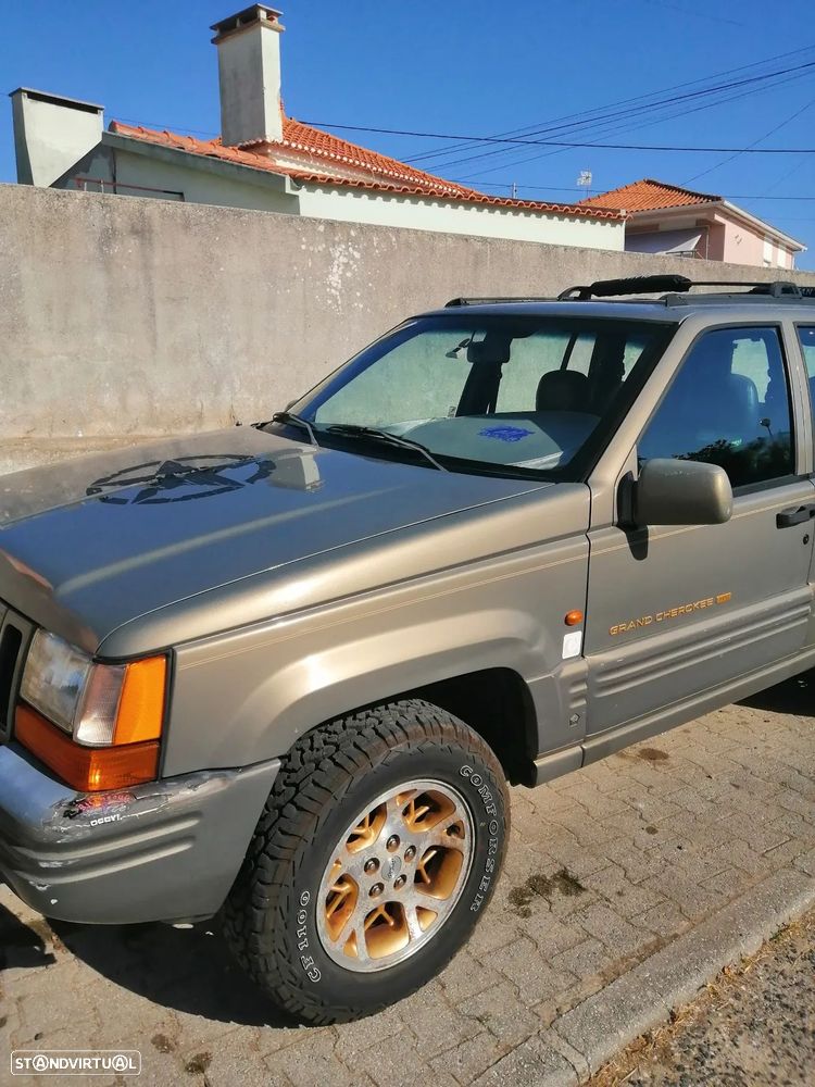 Jeep Grand Cherokee 2.5 TD Laredo - 1