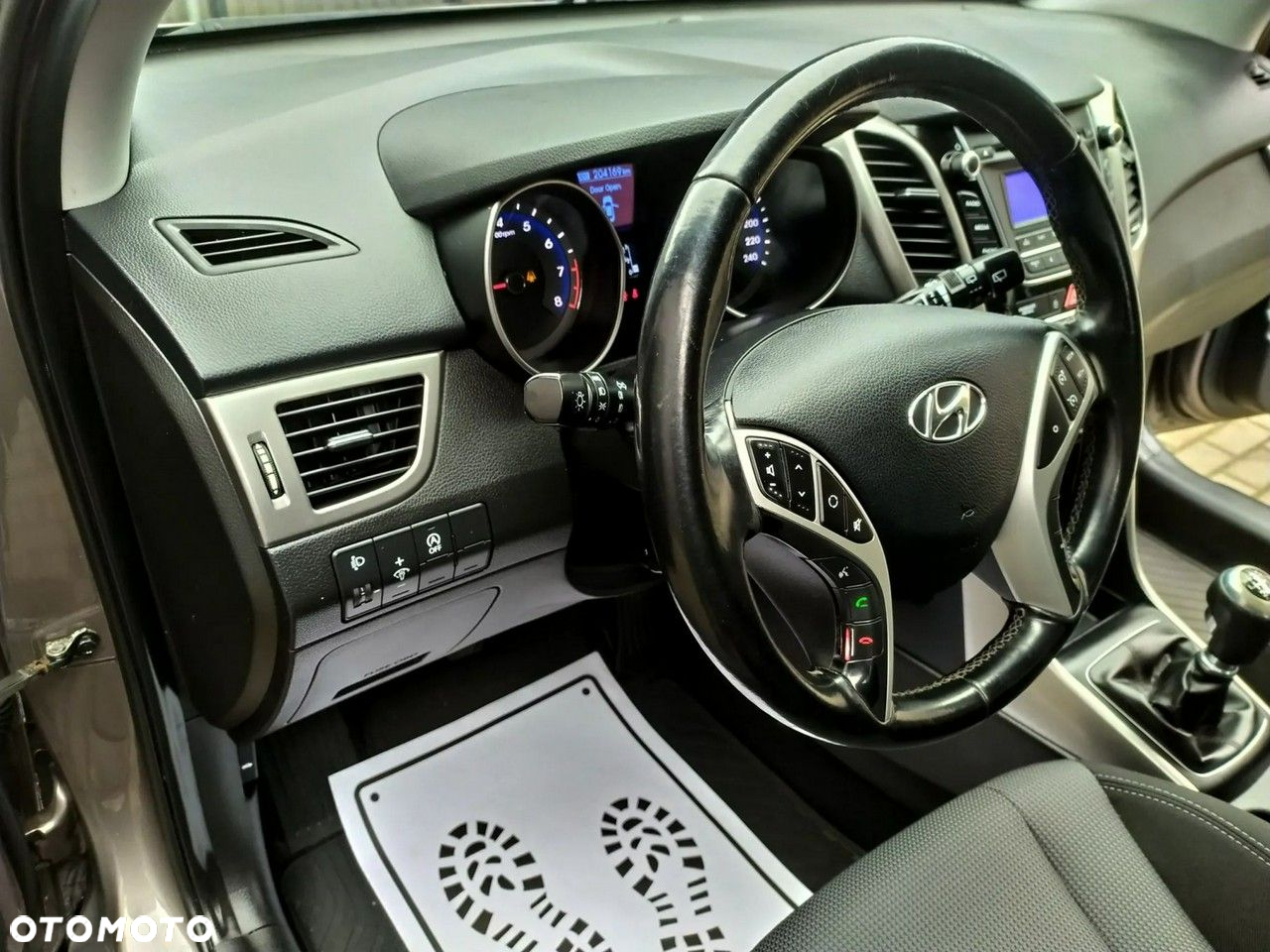 Hyundai i30 1.6 GDI BlueDrive Classic + - 16