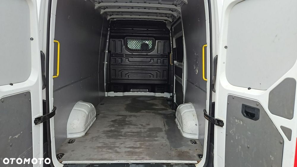 Volkswagen Crafter - 21