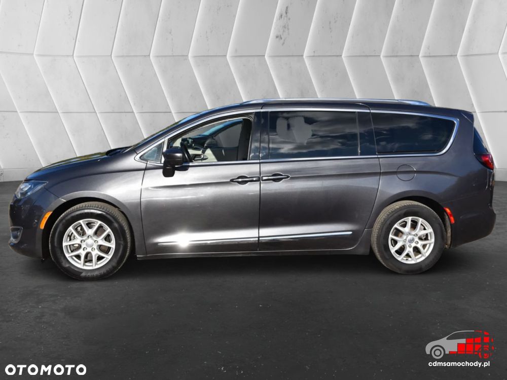 Chrysler Pacifica - 7