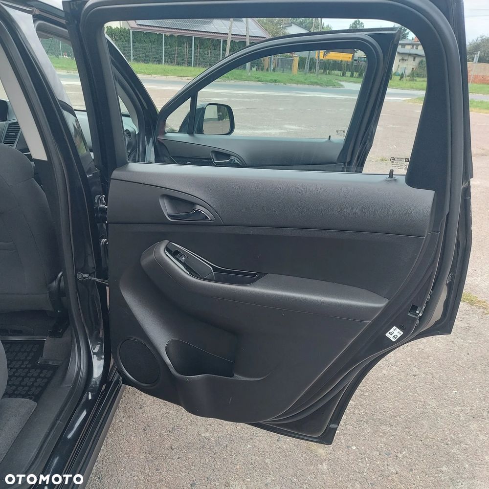 Chevrolet Orlando 1.8 LT+ - 17