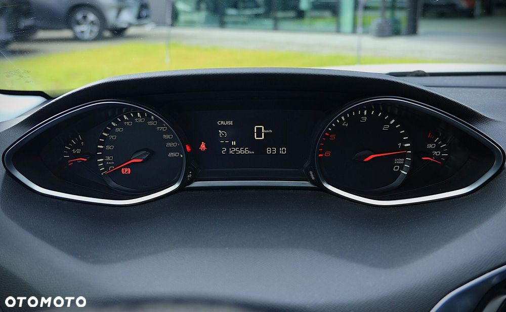Peugeot 308 - 11
