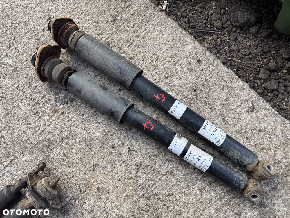 Amortyzatory tył tylne x3 e83 sachs jak nowe ! - 1