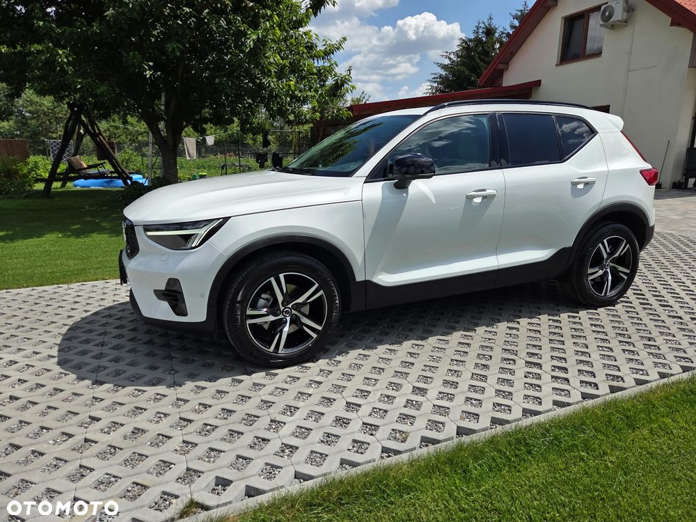 Volvo XC 40 B5 AWD Ultimate Dark - 2