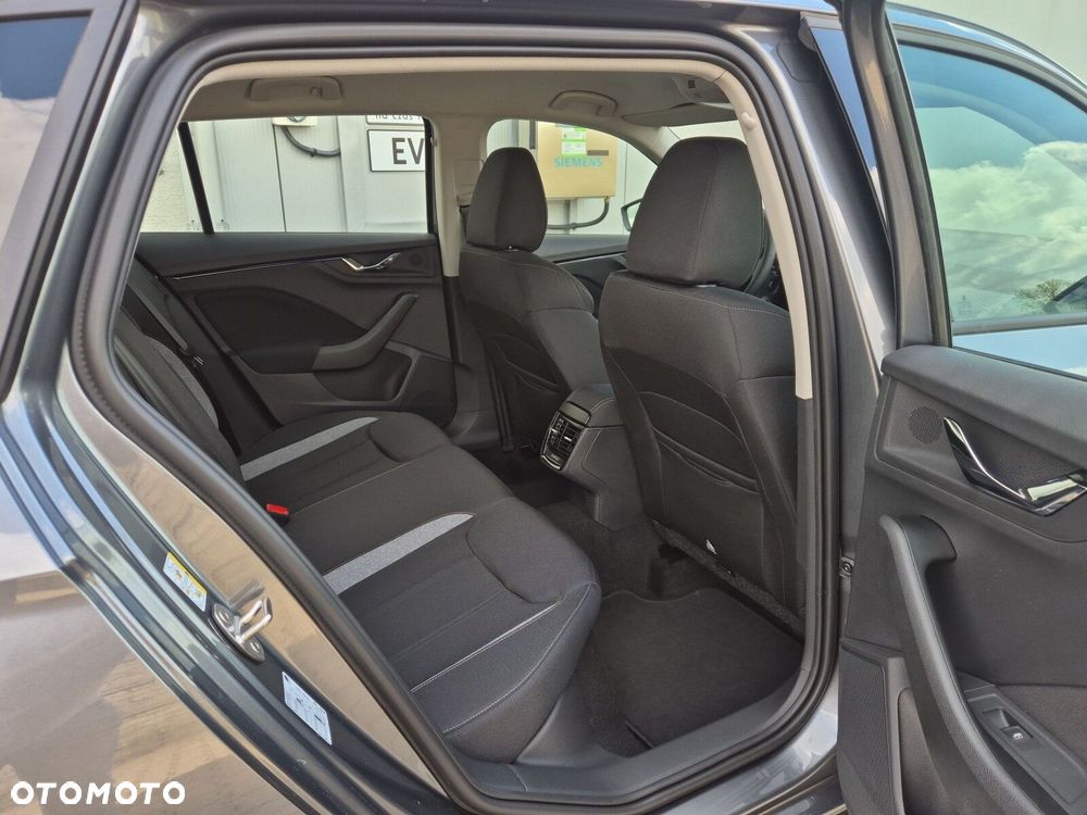 Skoda Scala 1.0 TSI Drive DSG - 15