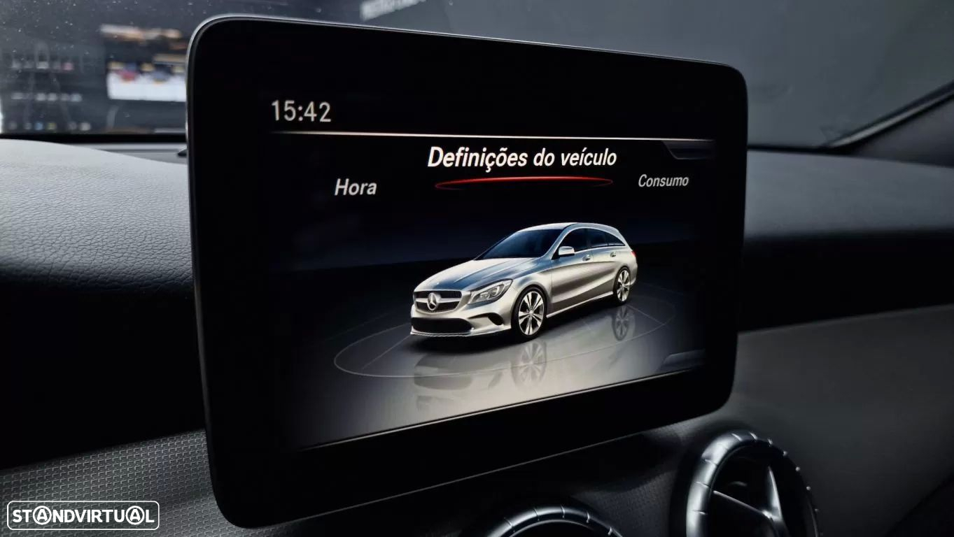 Mercedes-Benz CLA 180 d Shooting Brake AMG Line - 34