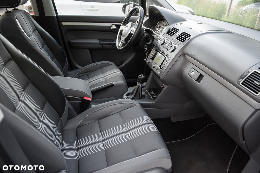 Volkswagen Touran 1.6 TDI DPF MATCH - 29