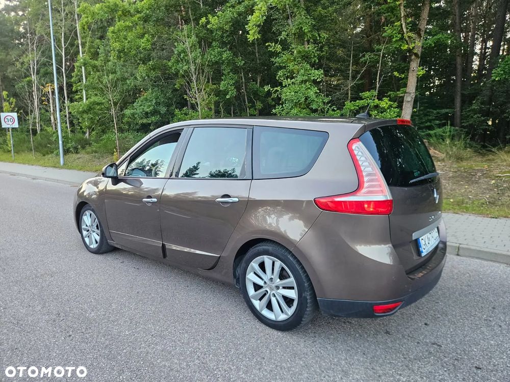 Renault Grand Scenic - 8