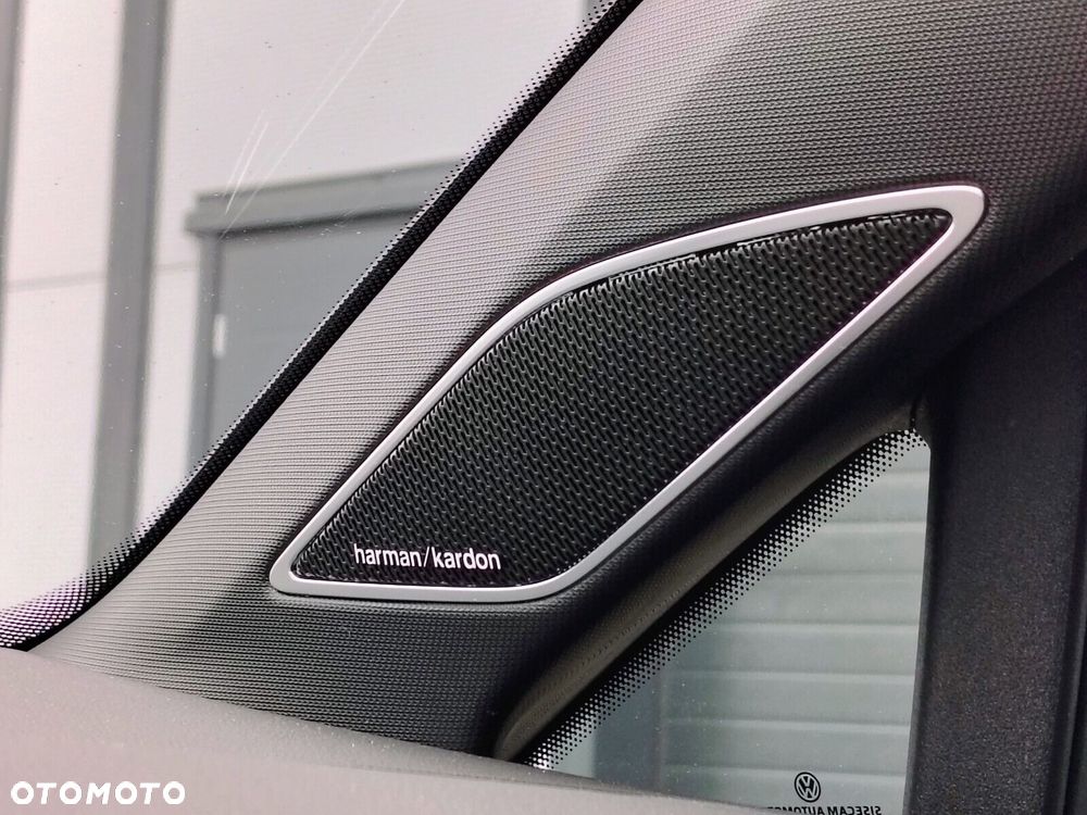 Volkswagen Golf Variant 2.0 TSI 4Motion R - 29