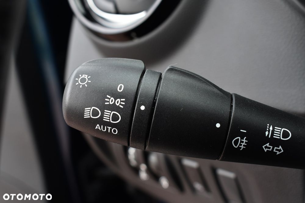 Renault Captur (ENERGY) TCe 90 LIMITED - 32