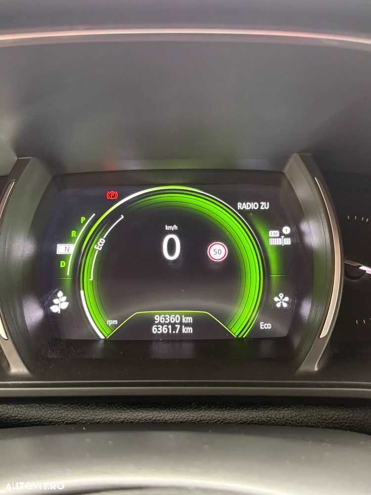 Renault Megane TCE 140 EDC Techno - 8