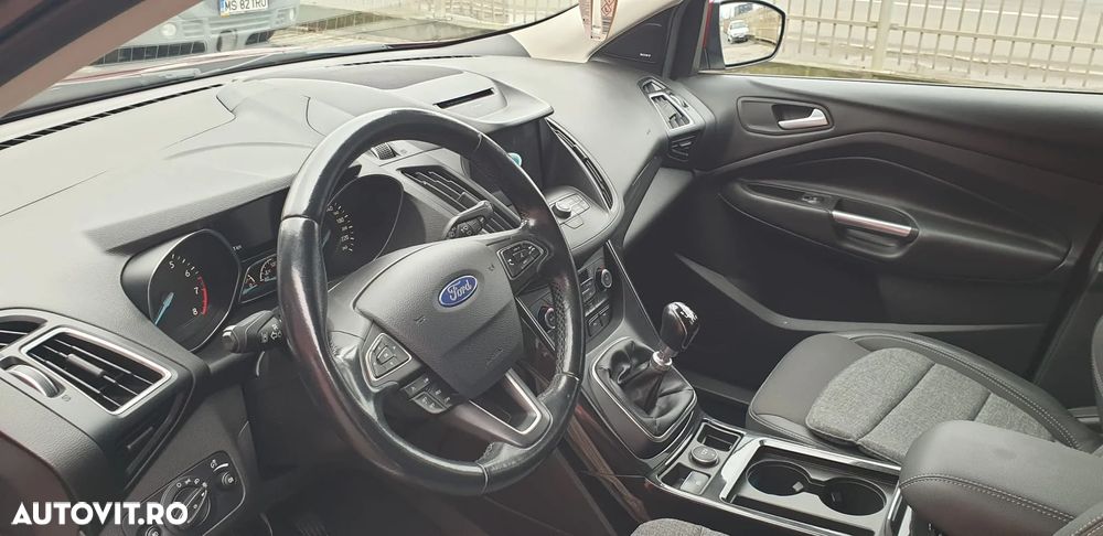 Ford Kuga 1.5 EcoBoost 2WD Titanium - 5