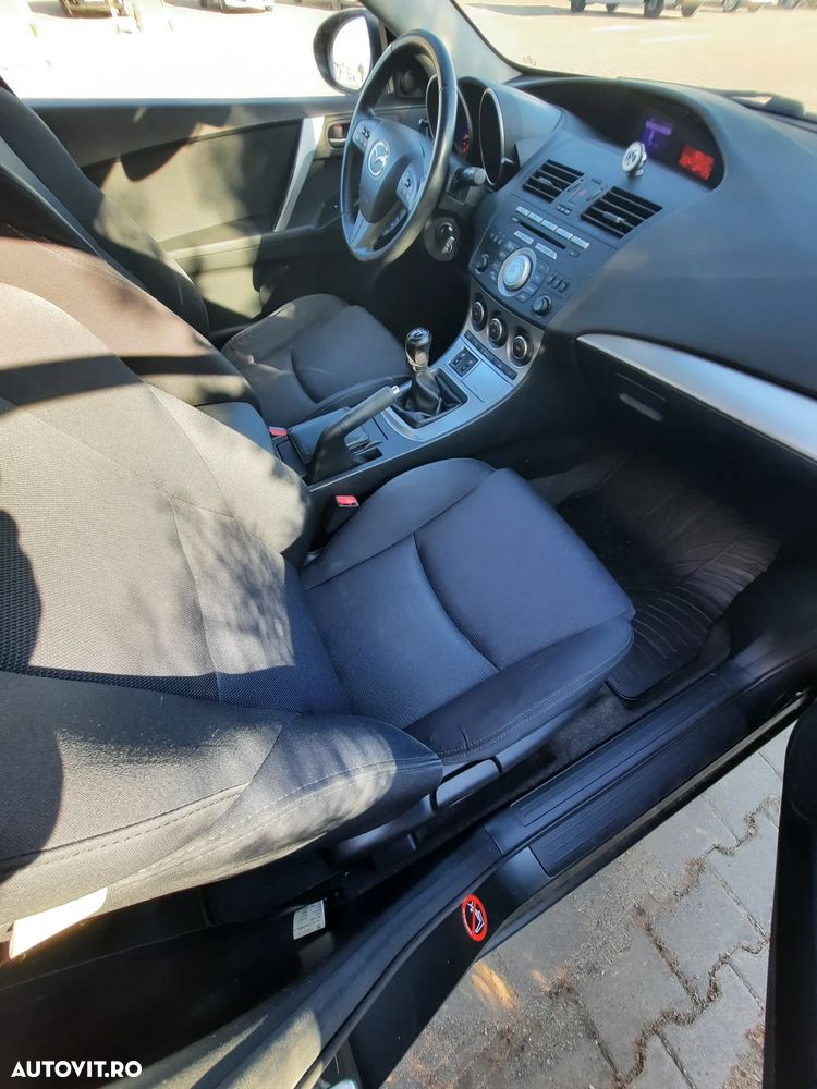Mazda 3 1.6i CE - 12