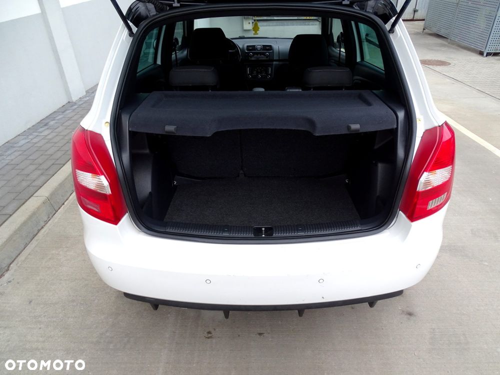Skoda Fabia 1.4 TSI DSG RS - 15
