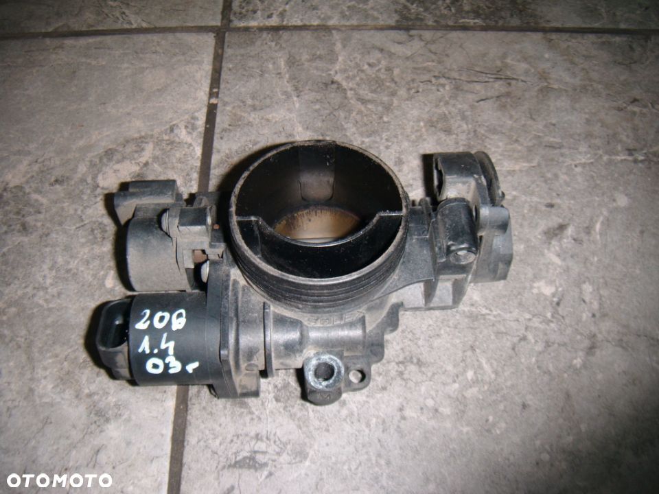 peugeot 206  1.4 8v 3d  przepustnica - 1