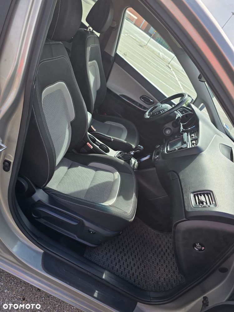 Kia Ceed 1.6 GDI L Business Line - 10