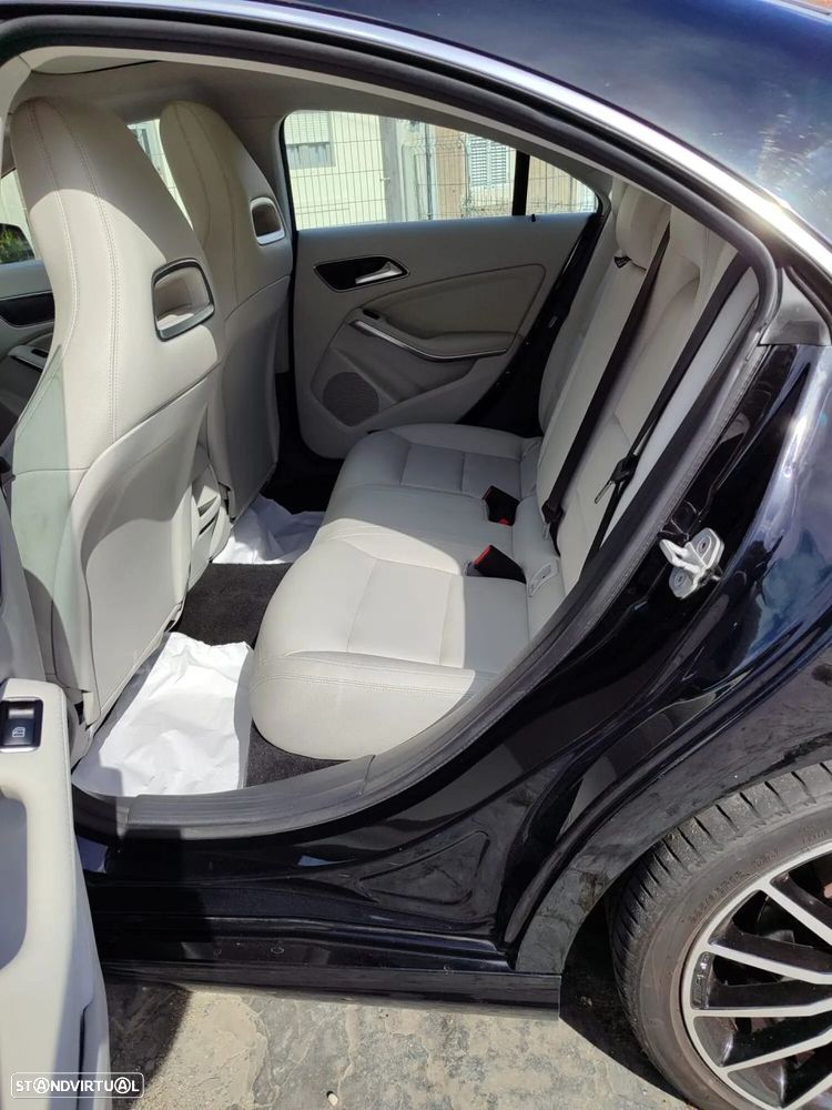 Mercedes-Benz CLA 220 - 20