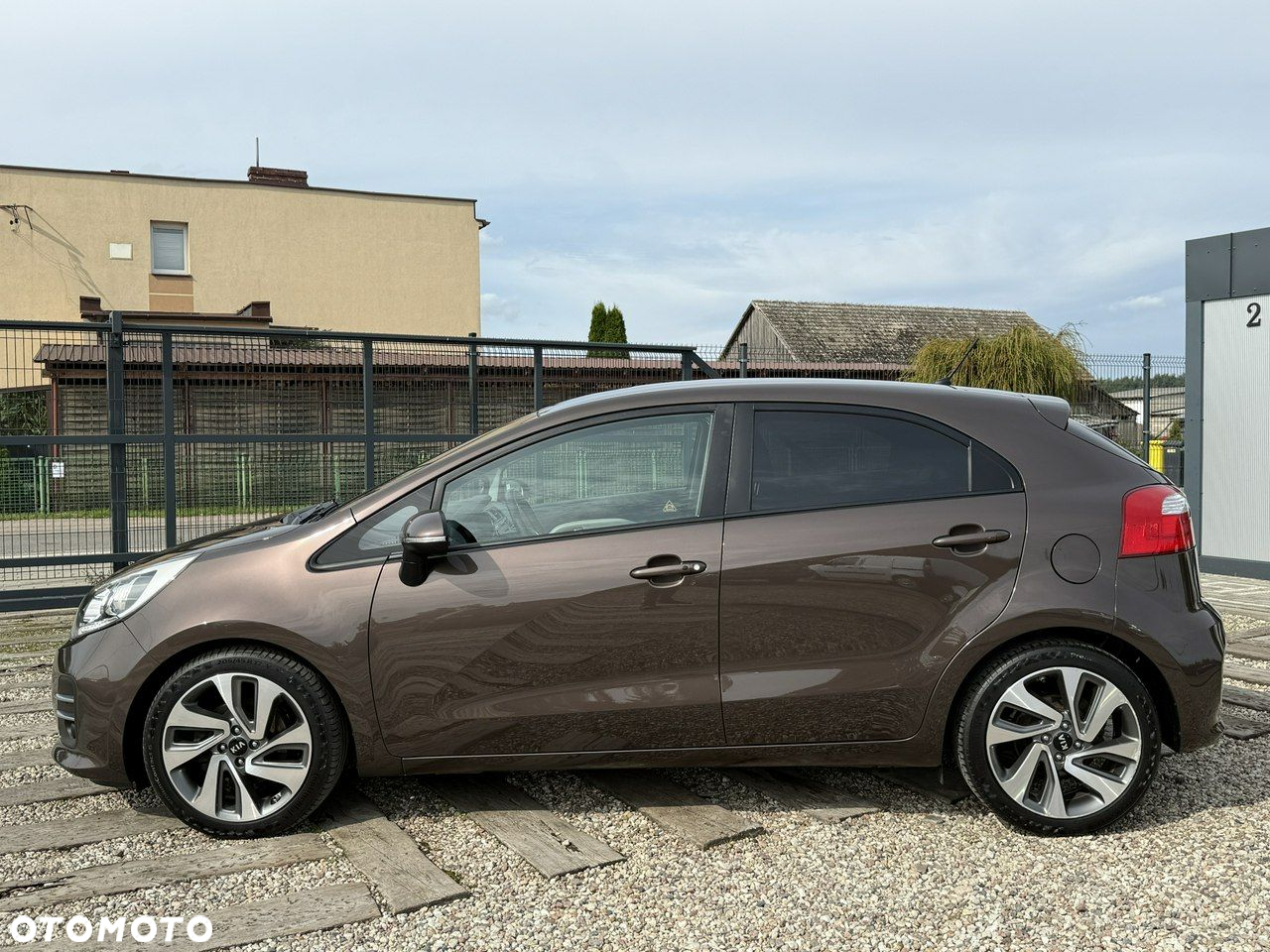 Kia Rio - 24