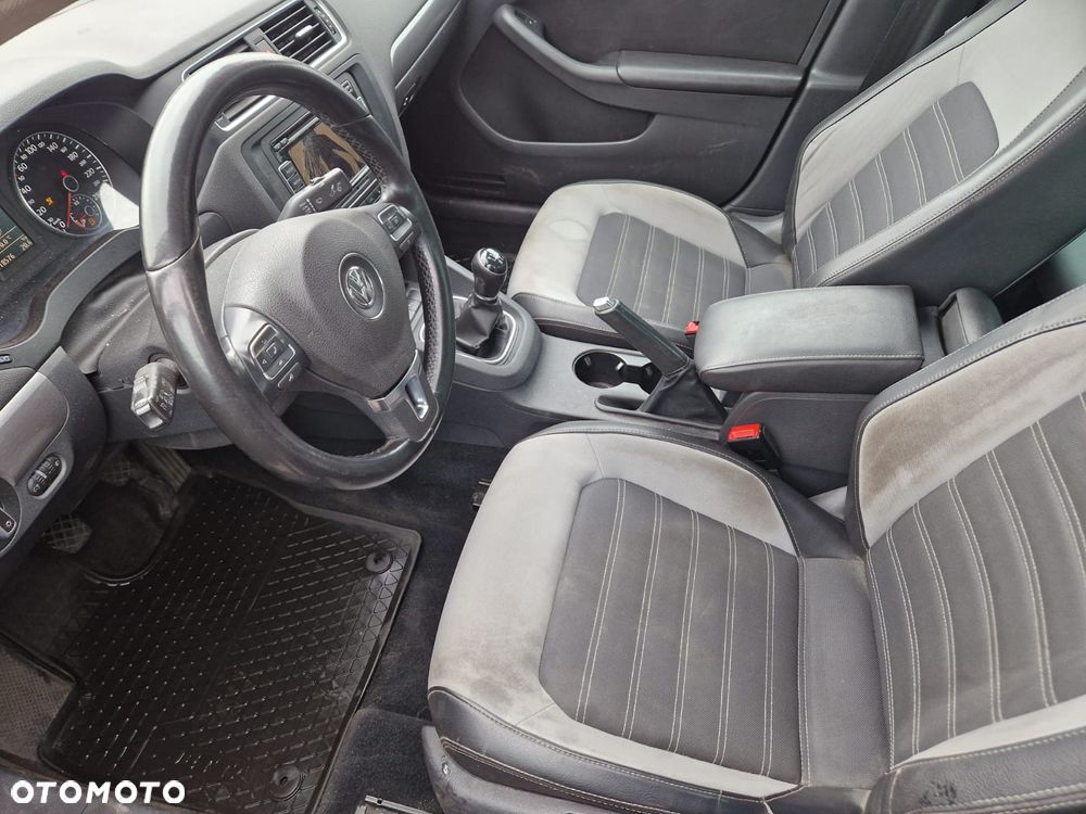 Volkswagen Jetta 1.4 TSI Highline - 15