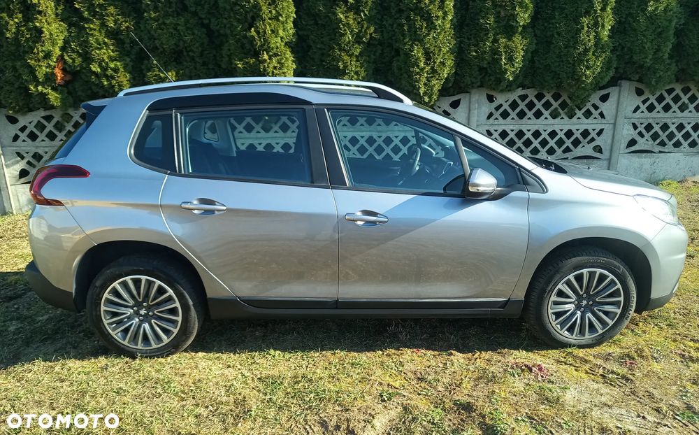 Peugeot 2008 1.6 BlueHDi Style - 8