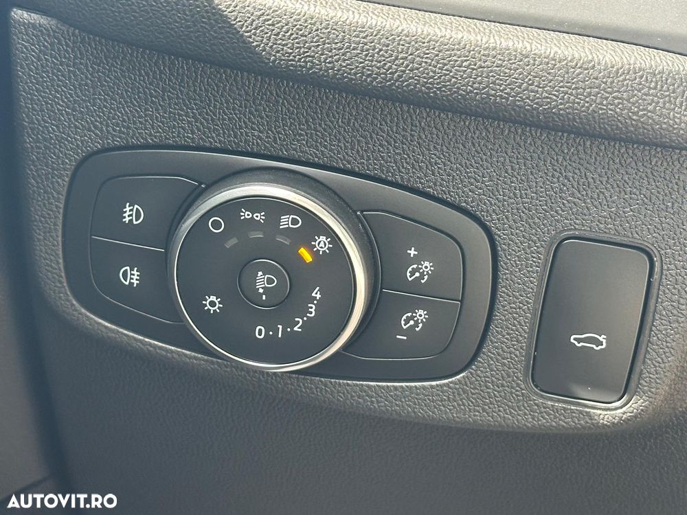 Ford Focus 1.0 EcoBoost MHEV Titanium X - 33