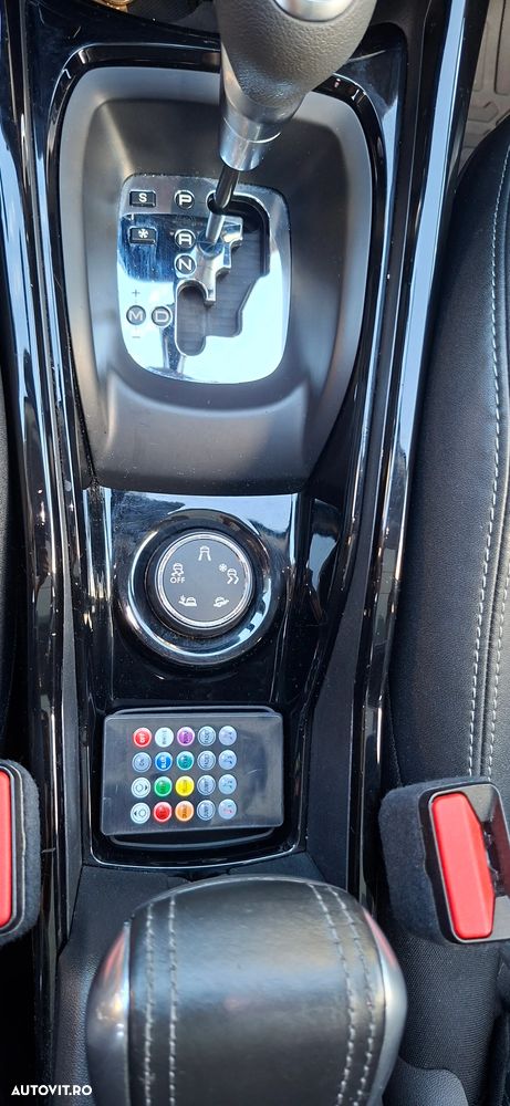 Peugeot 2008 1.2 PureTech Turbo EAT6 S&S Allure - 15