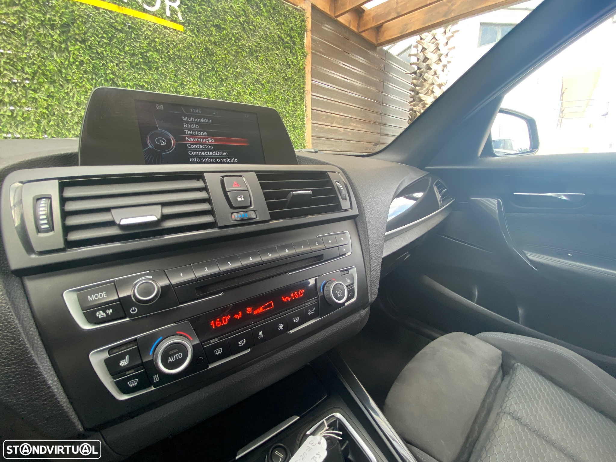 BMW 116 d Pack M - 33