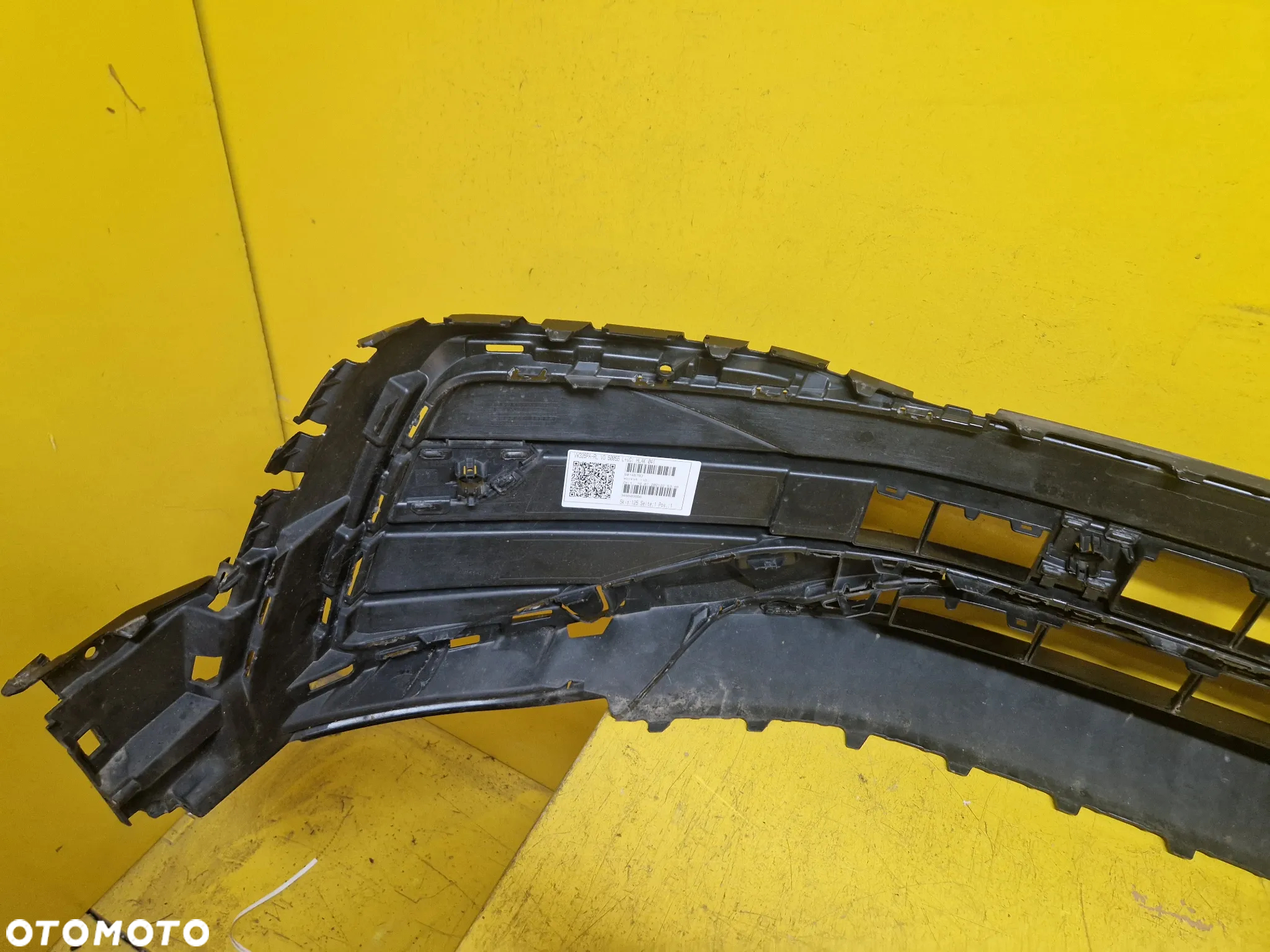 VW TIGUAN II LIFT KRATKA ZDERZAKA ŚRODKOWA ZDERZAK 5NA853677Q - 4