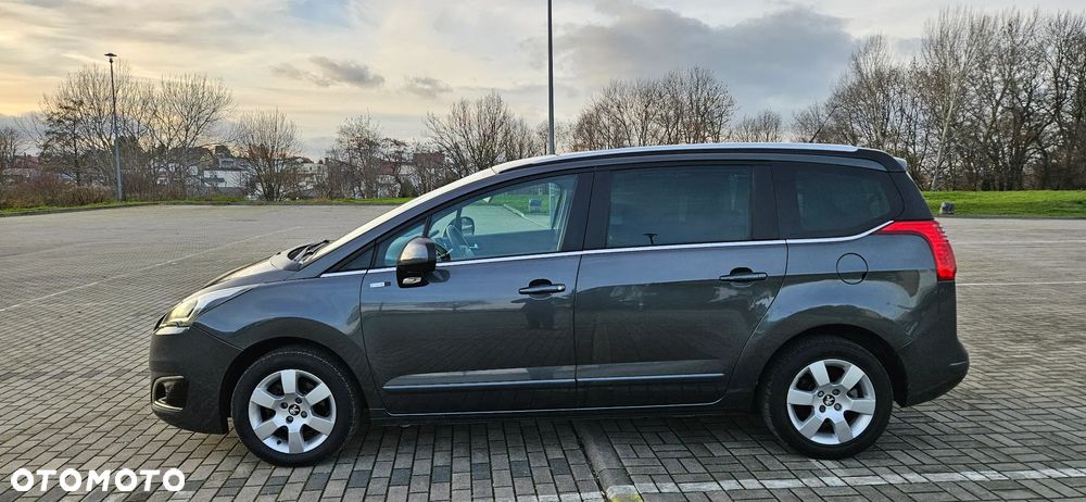 Peugeot 5008 HDI FAP 115 Allure - 18