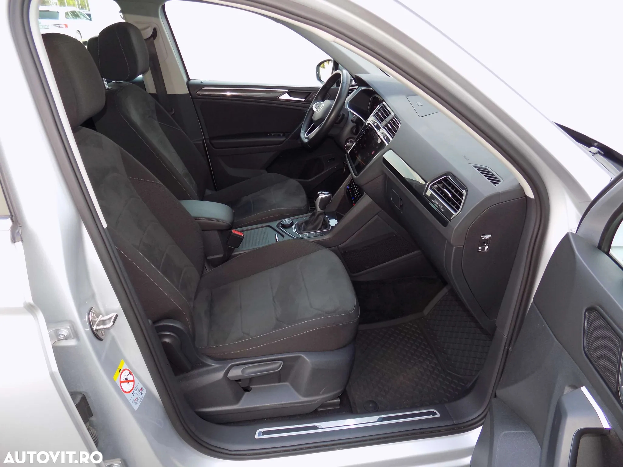 Volkswagen Tiguan 2.0 TDI SCR DSG 4Motion Elegance - 26