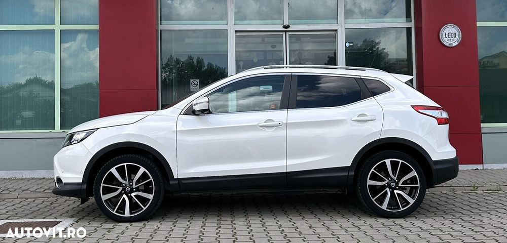 Nissan Qashqai 1.6 DCI TEKNA+ - 23