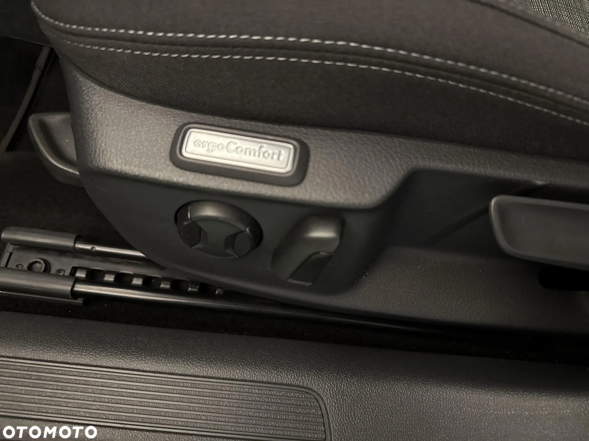 Volkswagen Passat - 18
