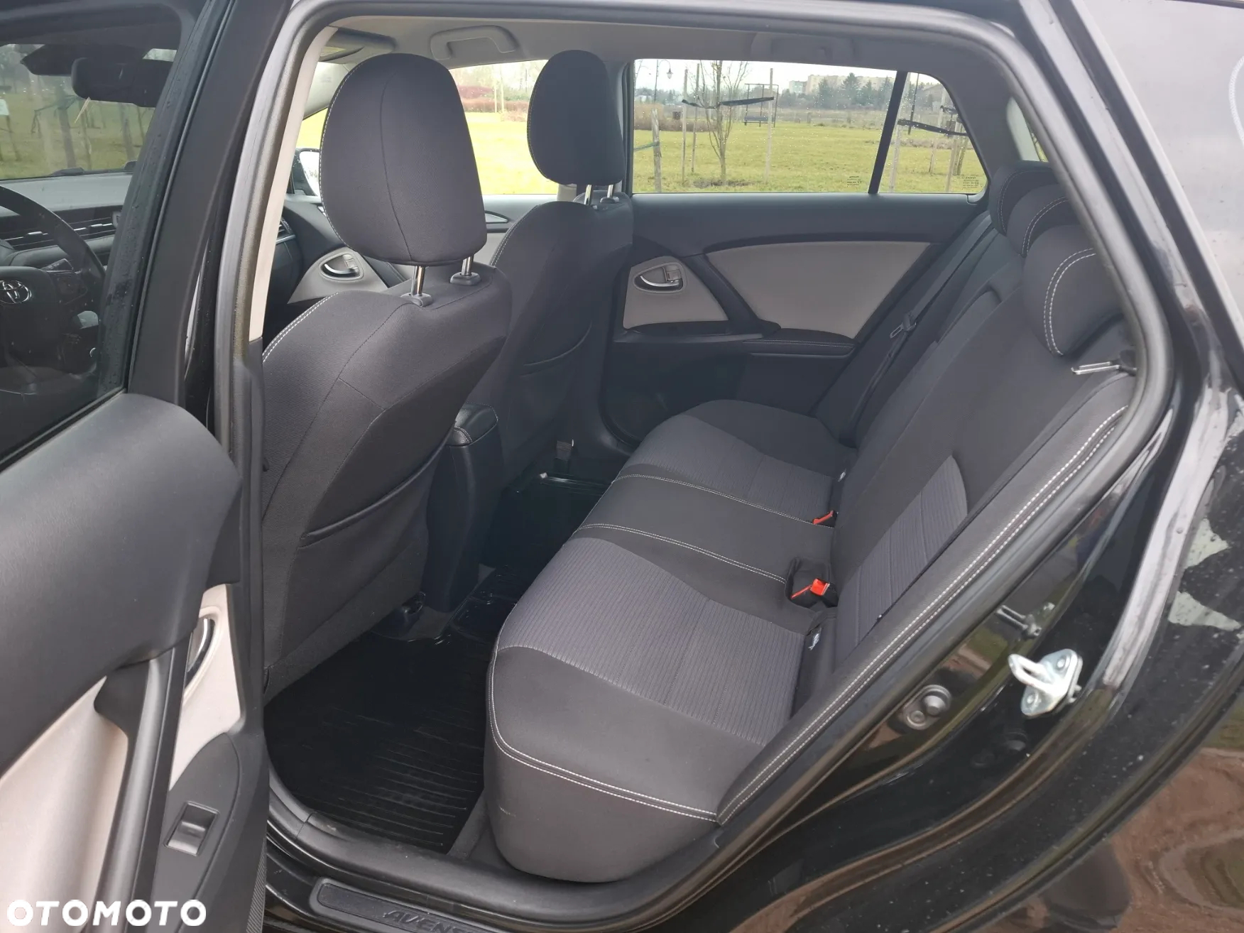 Toyota Avensis 2.0 D-4D Prestige - 11