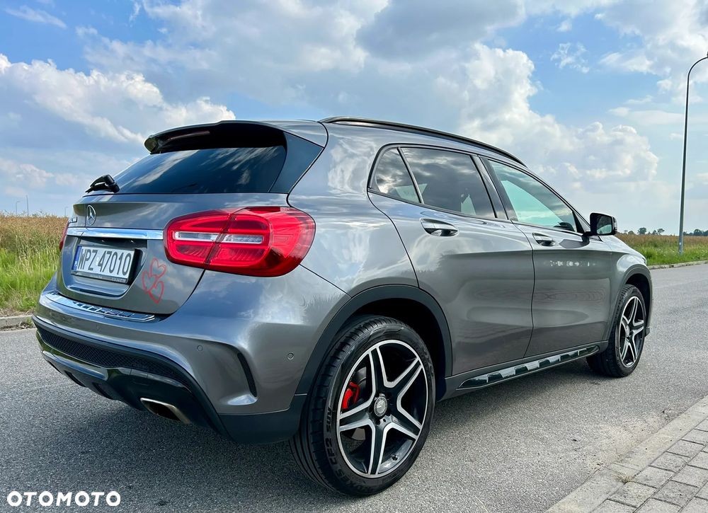 Mercedes-Benz GLA - 7