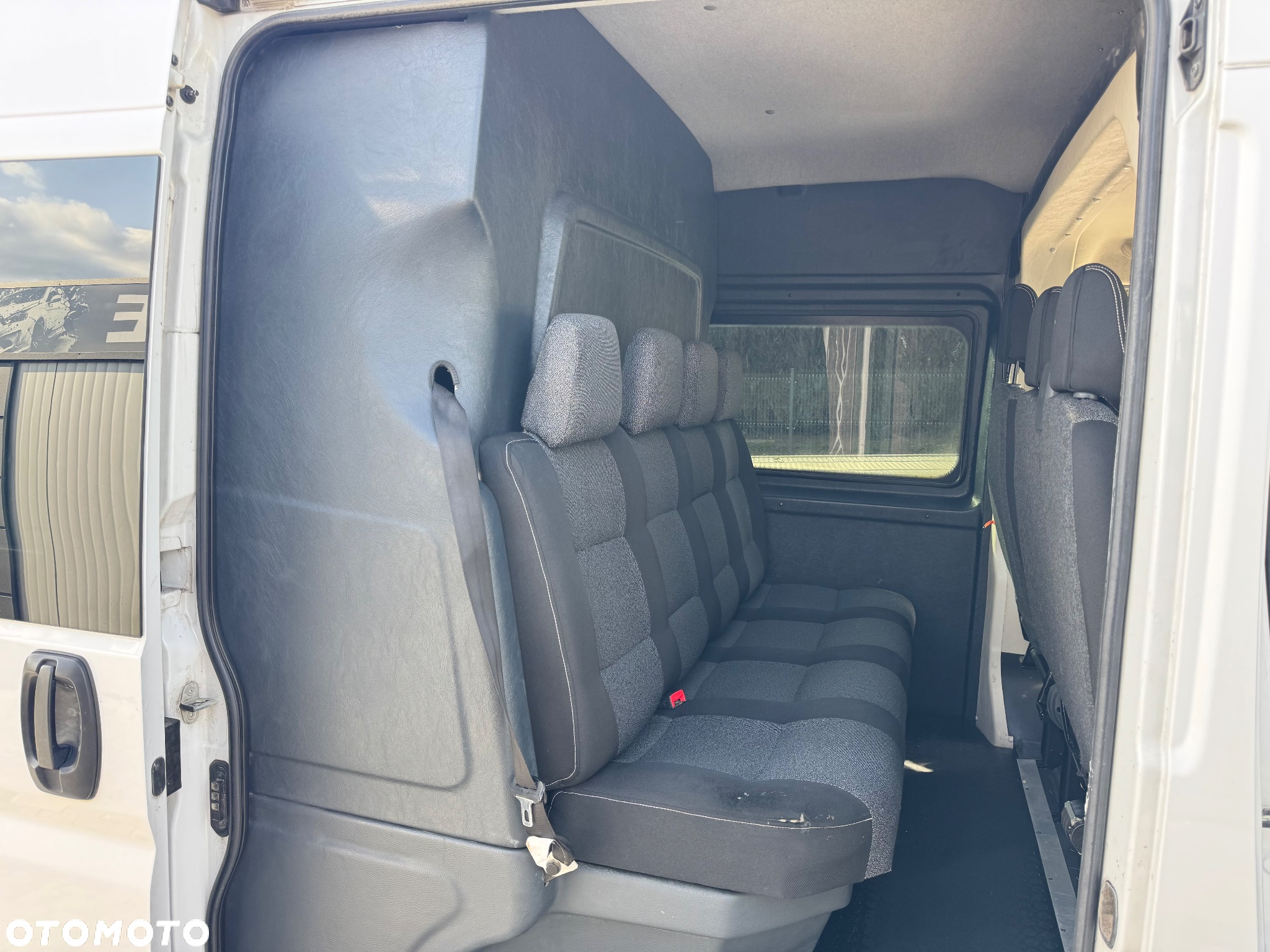 Fiat Ducato L4H2 Brygadówka 7 osób - 25