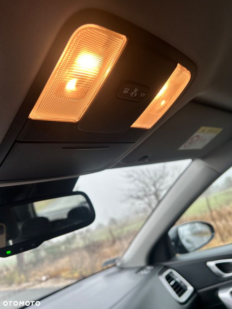 Kia Ceed 1.6 CRDi SCR L - 26