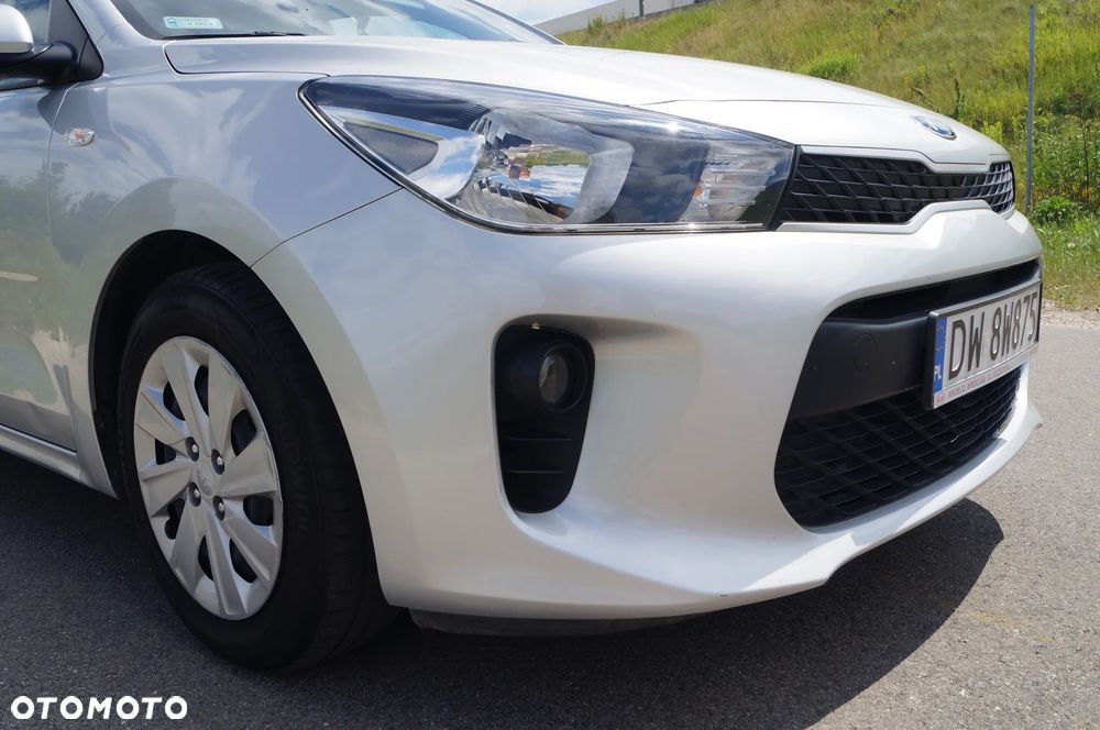 Kia Rio 1.2 L - 18