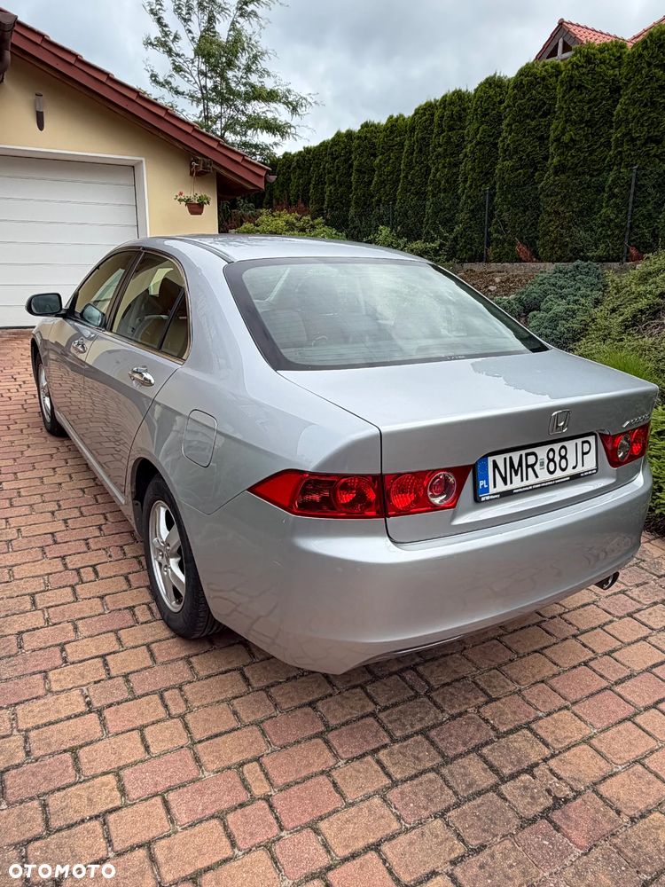 Honda Accord 2.0 Comfort - 4