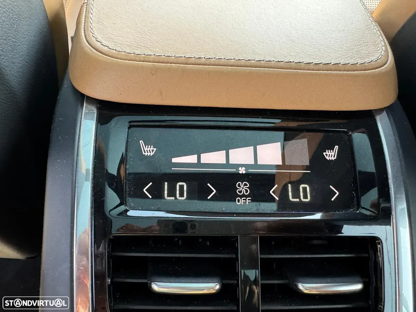 Volvo XC 90 2.0 T8 PHEV Inscription AWD - 24