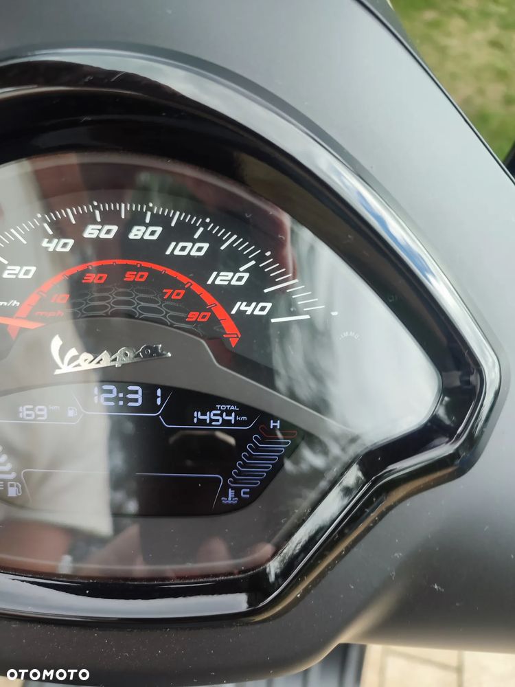 Vespa GTS - 10