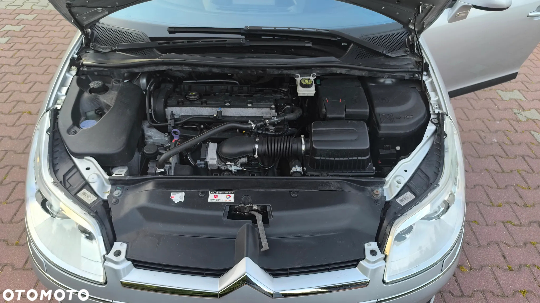 Citroën C4 2.0 16V Exclusive - 15