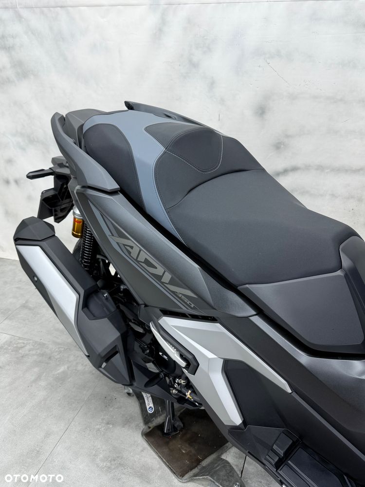 Honda ADV350 - 17