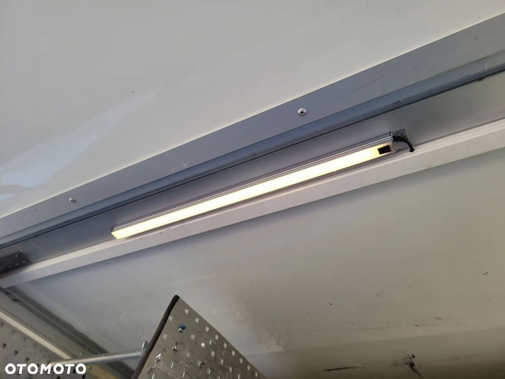 Ford Ranger XLT - 31