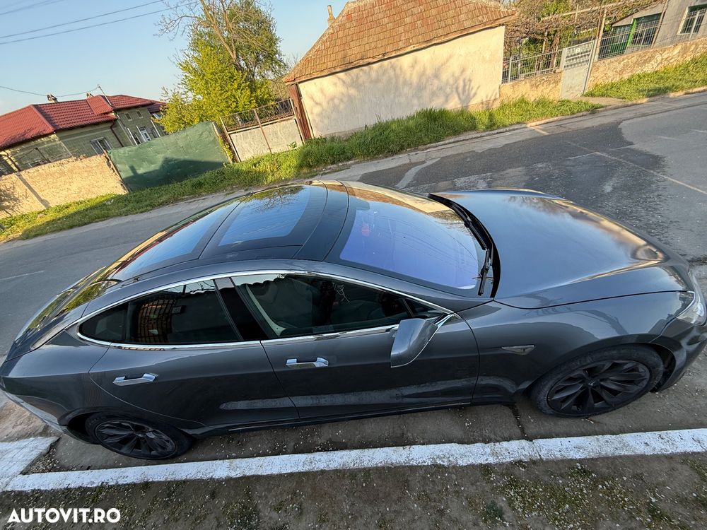 Tesla Model S Standard - 12