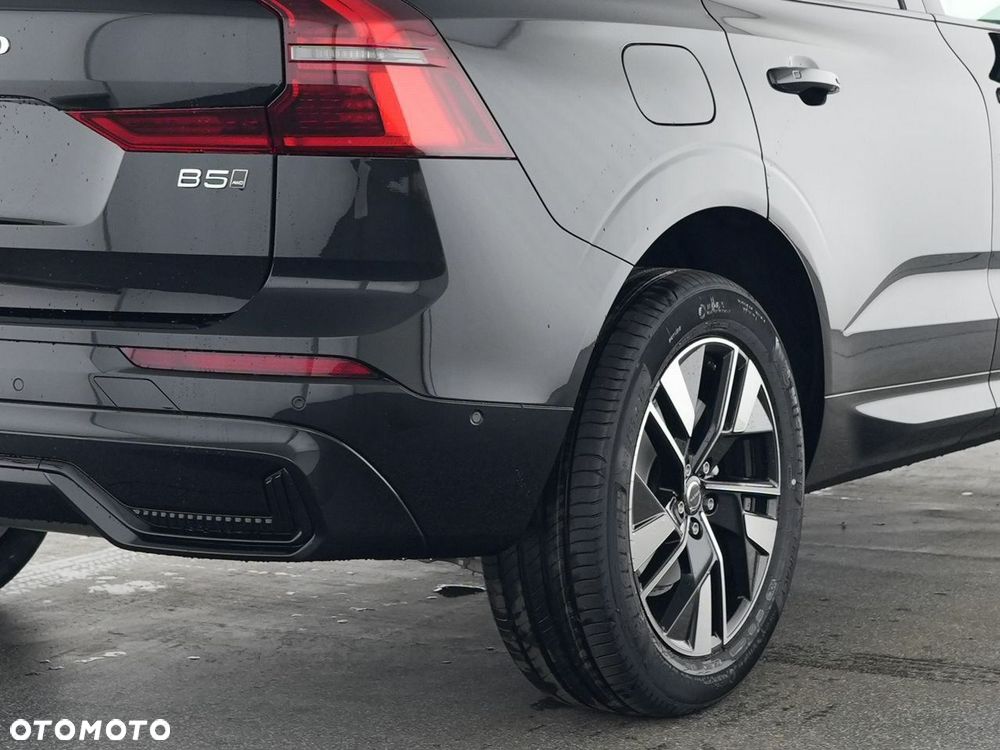 Volvo XC 60 B5 B AWD Plus Dark - 11
