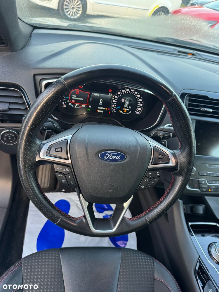 Ford Mondeo - 29