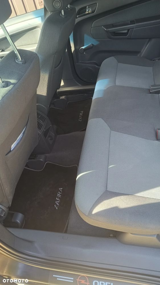 Opel Zafira 1.8 Cosmo - 14